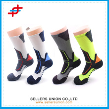 2015 Functional Dri-fit Cotton Fly Heel Cushioned Compression Crew socks/Men High Quality Sneaker Crew Trainning Socks
